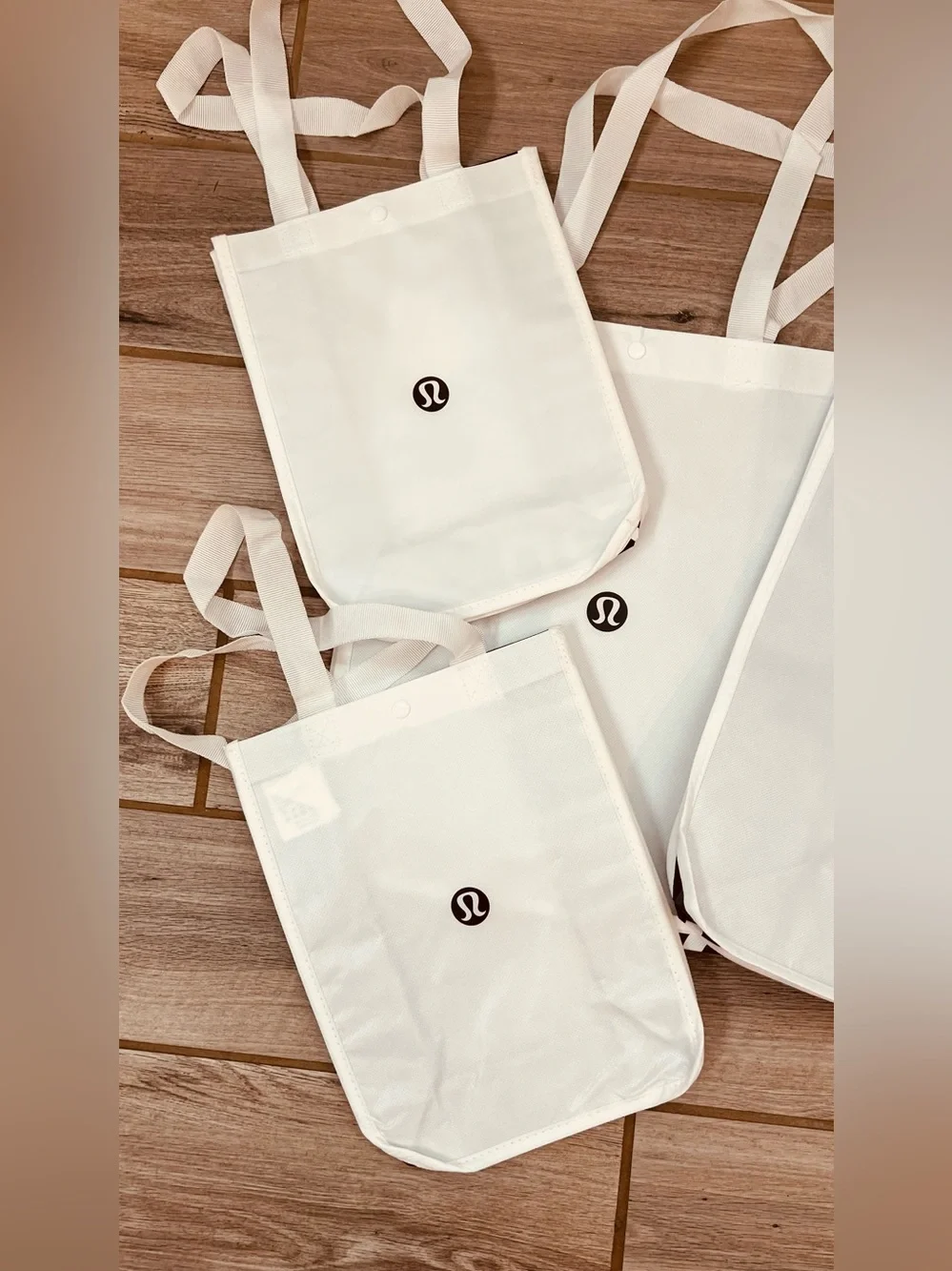 lululemon reusable bag white Daily Multi-Pocket Tote *Canvas in Natural/Black, One Si lemon bunny This lined canvas tote has space for your groceries Lululemon NEW Reusable Tote Bag